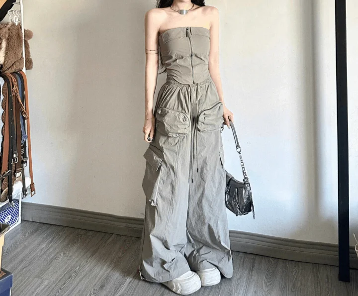 2025 New Shoulder Strap Zipper Clothes and High Waist Pocket Casual Loose Pants Set for Women In Stock, Popular
2025 New Shoulder Strap Zipper Clothes and High Waist Pocket Casual Loose Pants Set for Women In Stock, Popular