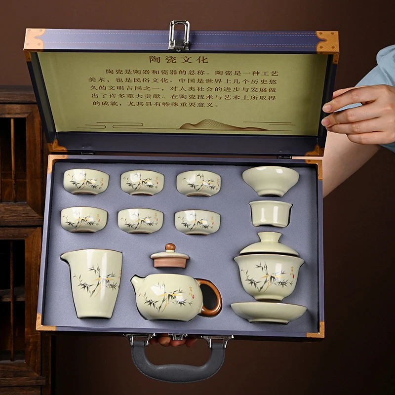 Fu Zhu Ru Kiln Teapot Xishi Teapot Tea Set Kung Fu Complete Ceramic Gift Box Set
Fu Zhu Ru Kiln Teapot Xishi Teapot Tea Set Kung Fu Complete Ceramic Gift Box Set