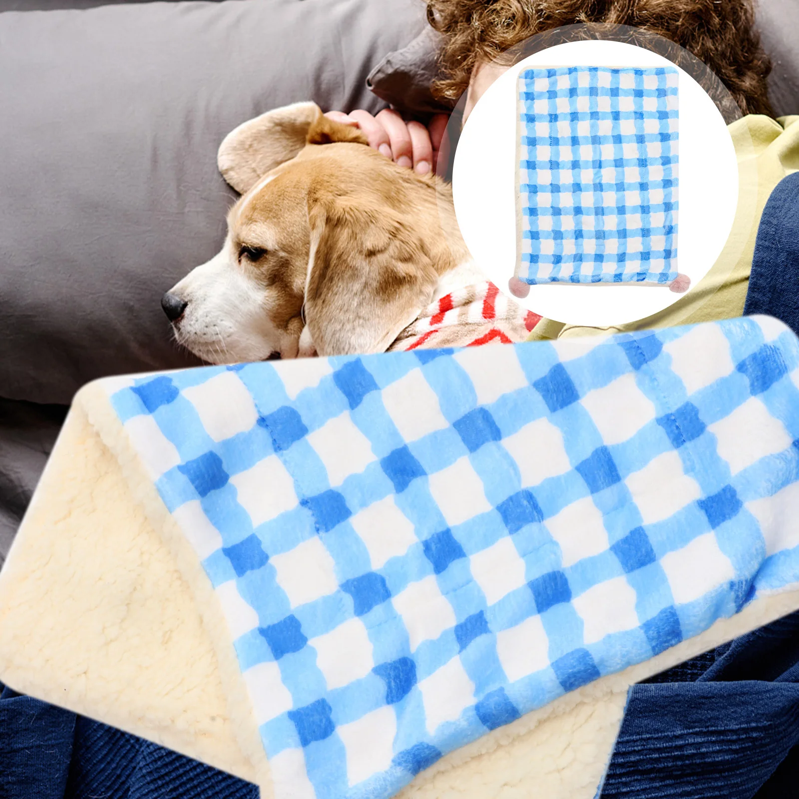 Warm Pet Bed Cushion Fleece Bedding for Cats Dogs Guinea Pigs Winter Pad Portable Cozy Home Floor Mats Comfortable Blanket
Warm Pet Bed Cushion Fleece Bedding for Cats Dogs Guinea Pigs Winter Pad Portable Cozy Home Floor Mats Comfortable Blanket