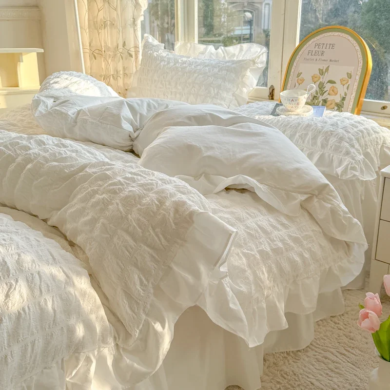 Korean Princess Style Lace Ruffles Bedding Set Skin-friendly Soft Seersucker Duvet Cover Set Bed Sheet Or Bed Skirt Pillowcases
Korean Princess Style Lace Ruffles Bedding Set Skin-friendly Soft Seersucker Duvet Cover Set Bed Sheet Or Bed Skirt Pillowcases