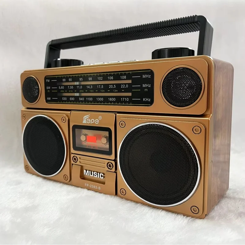 Handheld portable multifunctional retro Bluetooth speaker AM/FM/SW full band solar charging hand cranked radio MP3 music player
Handheld portable multifunctional retro Bluetooth speaker AM/FM/SW full band solar charging hand cranked radio MP3 music player