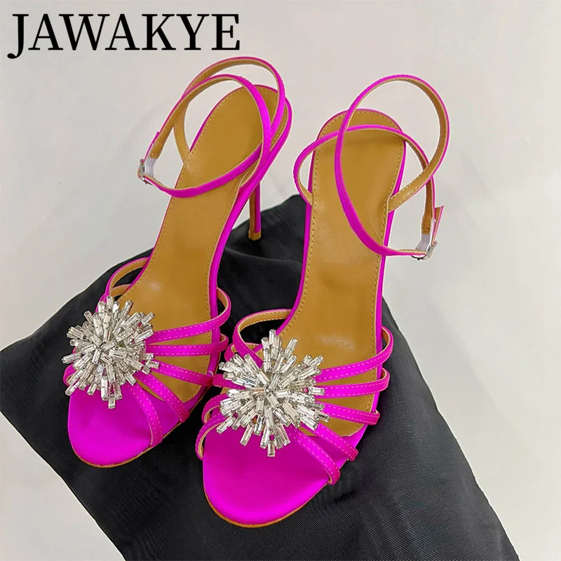 New Luxury High Heels Crystal Shoes Women Flower Diamond Sandals Sexy Formal Party Shoes Summer Red Gladiator Sandals Woman 
New Luxury High Heels Crystal Shoes Women Flower Diamond Sandals Sexy Formal Party Shoes Summer Red Gladiator Sandals Woman