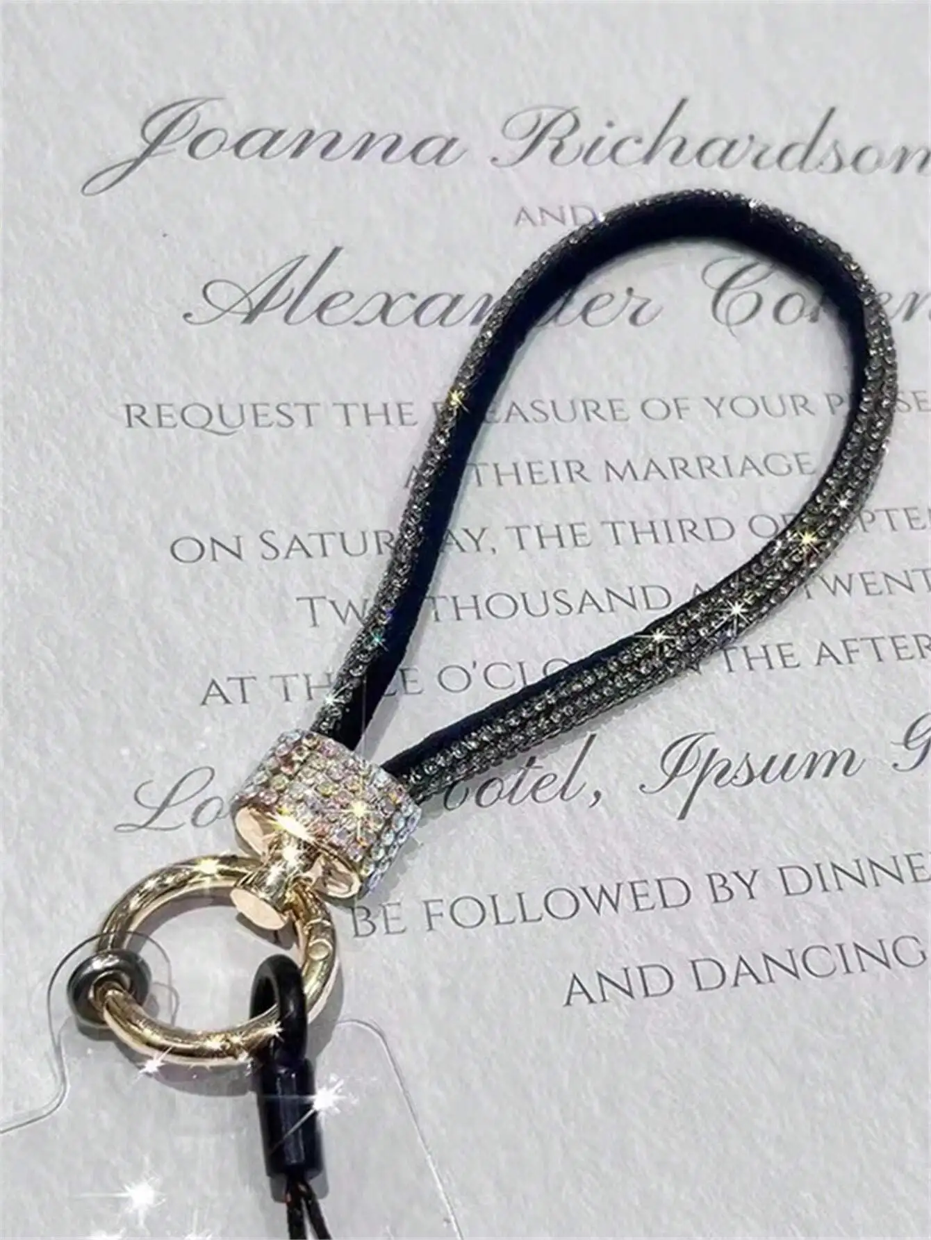 Alloy Black Heart Element 1pc Minimalist Style Handmade Beaded Phone Lanyard Strap, Heart Shaped Crossbody Bag Chain, Elegant Black/Silver Bag Accessory Birthday Gift Spring Anniversary
Alloy Black Heart Element 1pc Minimalist Style Handmade Beaded Phone Lanyard Strap, Heart Shaped Crossbody Bag Chain, Elegant Black/Silver Bag Accessory Birthday Gift Spring Anniversary