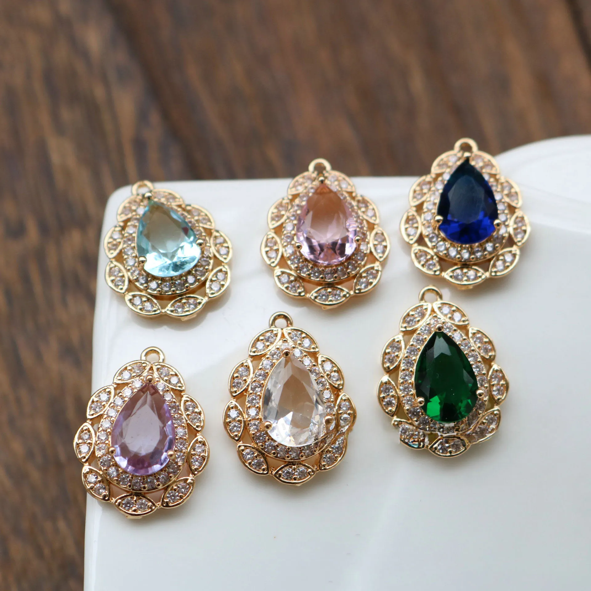 10pcs/ Bag Gold Plated Zirconia Crystal Waterdrop Charms for Jewelry Making Bracelet Necklace Earring Pendant DIY Accessories
10pcs/ Bag Gold Plated Zirconia Crystal Waterdrop Charms for Jewelry Making Bracelet Necklace Earring Pendant DIY Accessories