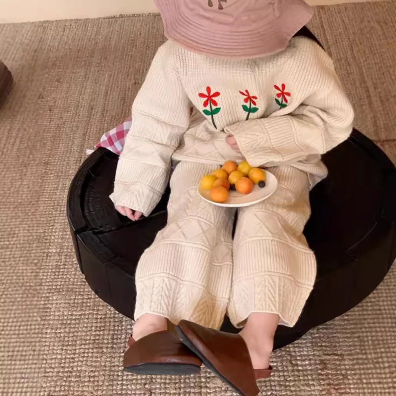 Girls Sweater Suit Autumn New Children's Korean-Style Loose Casual Baby Girls' Knitwear and Trousers Two-Piece Set
Girls Sweater Suit Autumn New Children's Korean-Style Loose Casual Baby Girls' Knitwear and Trousers Two-Piece Set