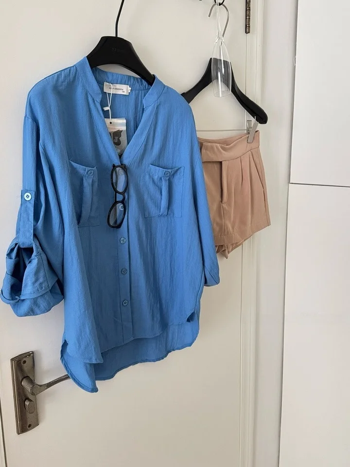 Осенняя мода, женский комплект с длинной юбкой-стойкой и высокой талией для похудения, повседневная универсальная одежда, ансамбль
Осенняя мода, женский комплект с длинной юбкой-стойкой и высокой талией для похудения, повседневная универсальная одежда, ансамбль