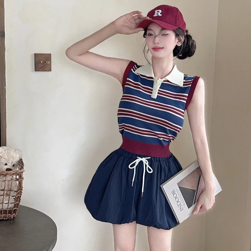 Summer New Color Block Striped Buttonless Sleeveless Knitted Top And Short Half Skirt Set Women's Fashion Ensemble
Summer New Color Block Striped Buttonless Sleeveless Knitted Top And Short Half Skirt Set Women's Fashion Ensemble