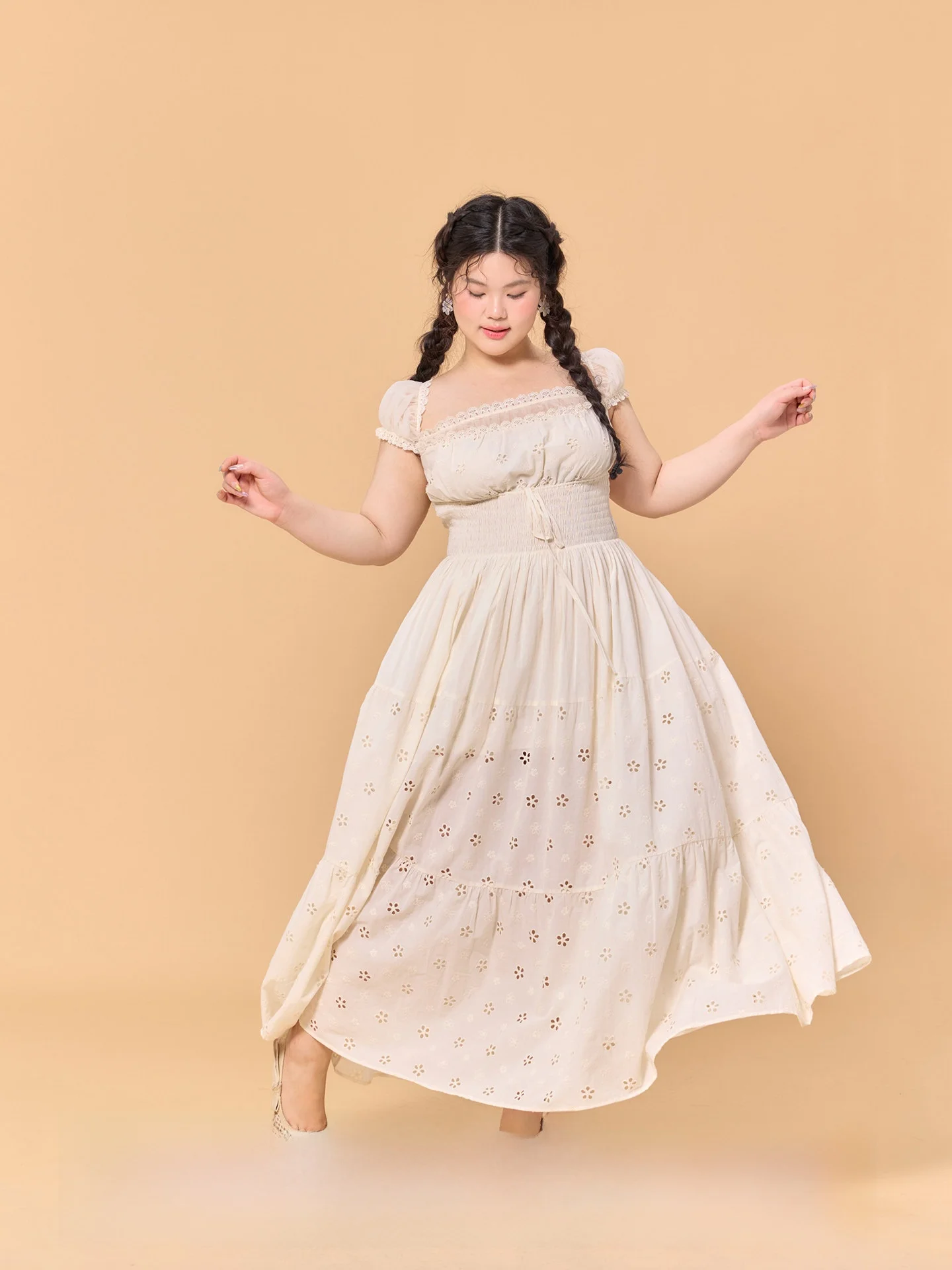 Country Style White Lace Dress Waist Cinched Women's plus Size Dress Sweet Style Bubble Sleeve A-Line Dress for Daily Wear
Country Style White Lace Dress Waist Cinched Women's plus Size Dress Sweet Style Bubble Sleeve A-Line Dress for Daily Wear