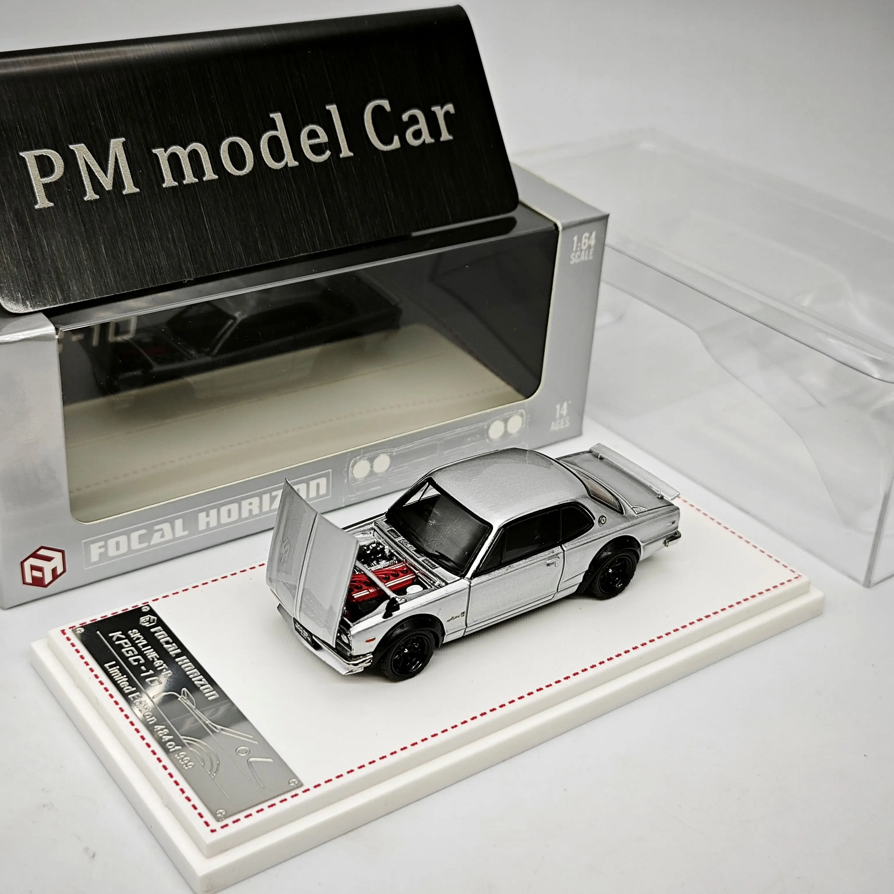 FH 1:64 Nissan 2000 GTR KPGC10 Diecast Model Car with Opening Parts Collectible Gift
FH 1:64 Nissan 2000 GTR KPGC10 Diecast Model Car with Opening Parts Collectible Gift