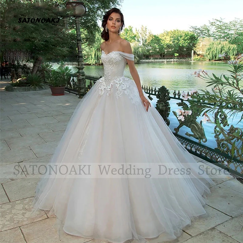 Simple Boho Off The Shoulder Lace Wedding Dresses 2024 for Women A-Line Backless Plus Size Bride Gowns Vestidos De Novia Custom
Simple Boho Off The Shoulder Lace Wedding Dresses 2024 for Women A-Line Backless Plus Size Bride Gowns Vestidos De Novia Custom