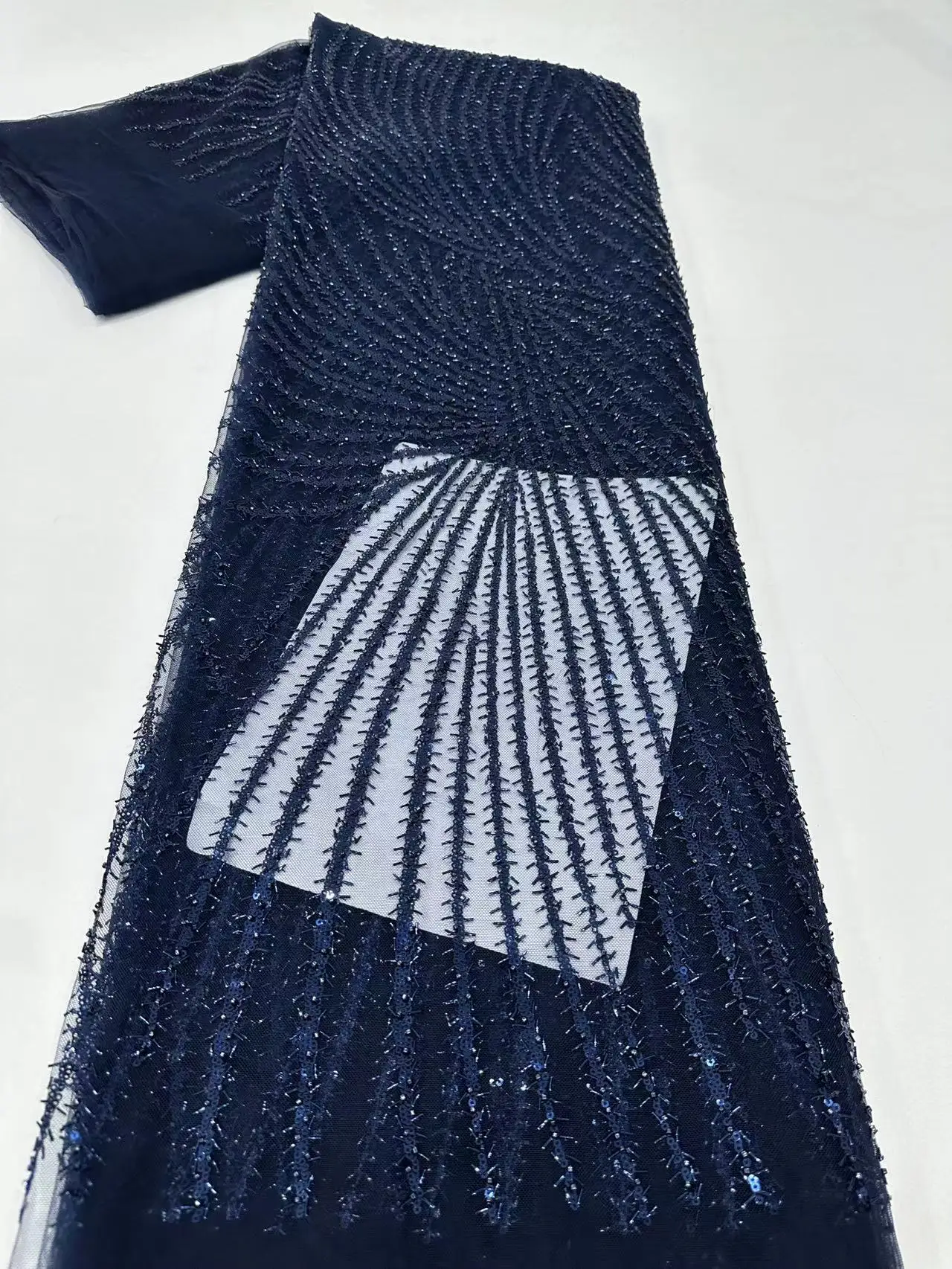 African Luxury Beaded Tulle Lace Fabric 2024 High Quality French Handmade Sequins Embroidery For Women Christmas Party Dresses
African Luxury Beaded Tulle Lace Fabric 2024 High Quality French Handmade Sequins Embroidery For Women Christmas Party Dresses