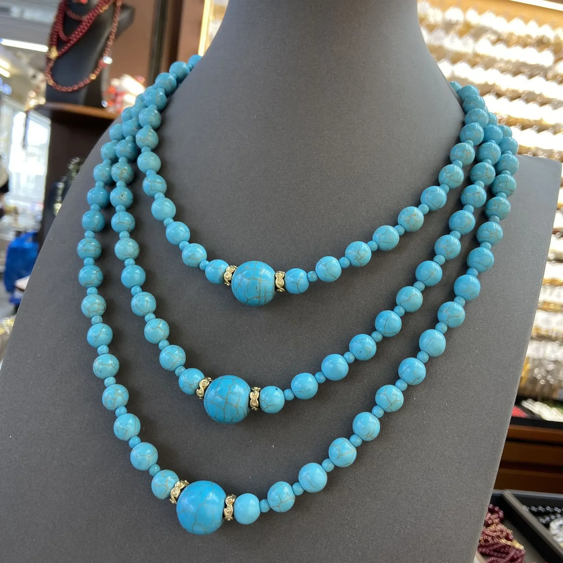 Vintage Turquoise Three-layer Beads Necklace Long Bead Natural Stone Necklace Temperamental Size Beads Overlay Necklace Woman
Vintage Turquoise Three-layer Beads Necklace Long Bead Natural Stone Necklace Temperamental Size Beads Overlay Necklace Woman