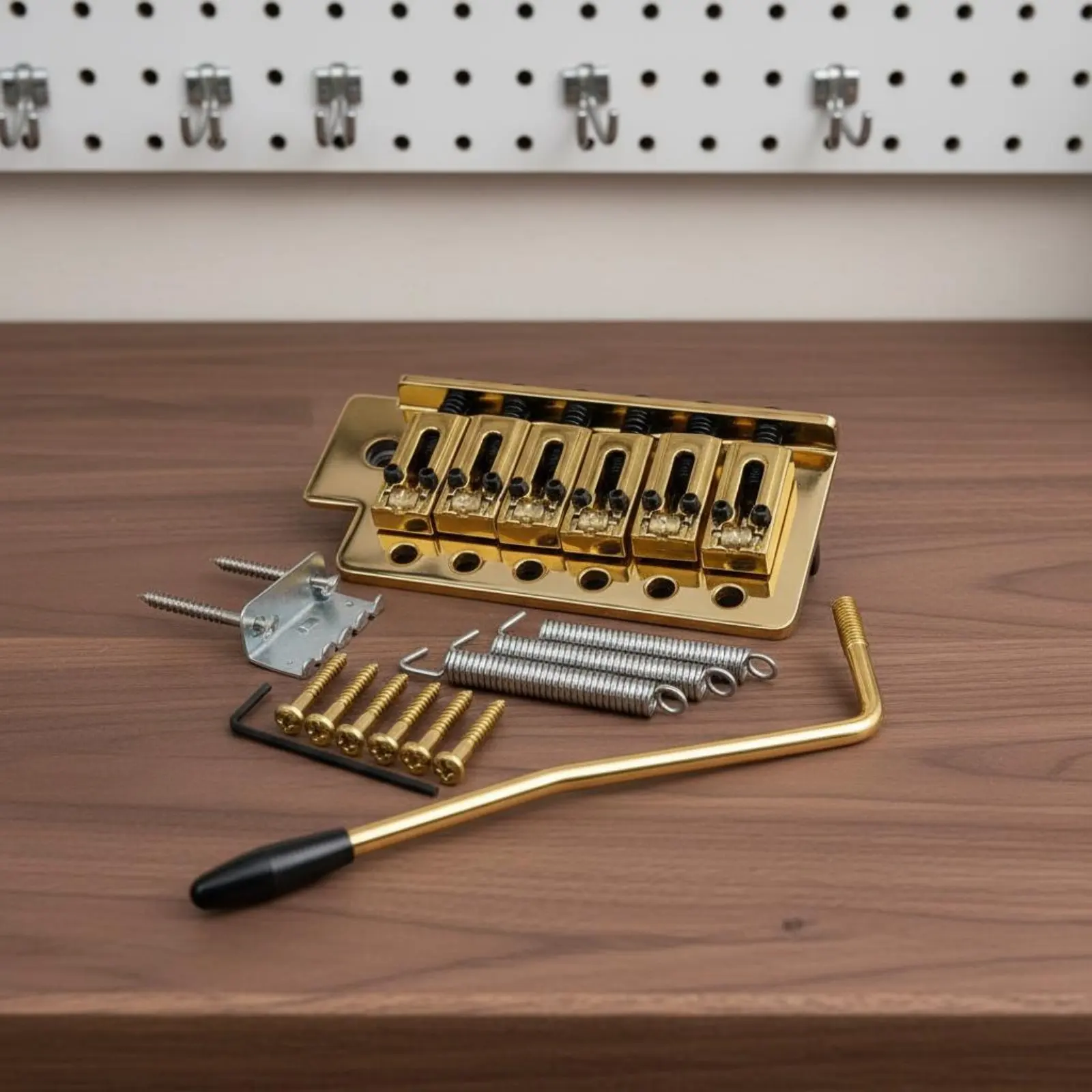 Electric Guitar Tremolo Bridge Easy to Install S-Type Type Note Modulation Bridge Long-Lasting Long-Lasting for Guitarists
Electric Guitar Tremolo Bridge Easy to Install S-Type Type Note Modulation Bridge Long-Lasting Long-Lasting for Guitarists