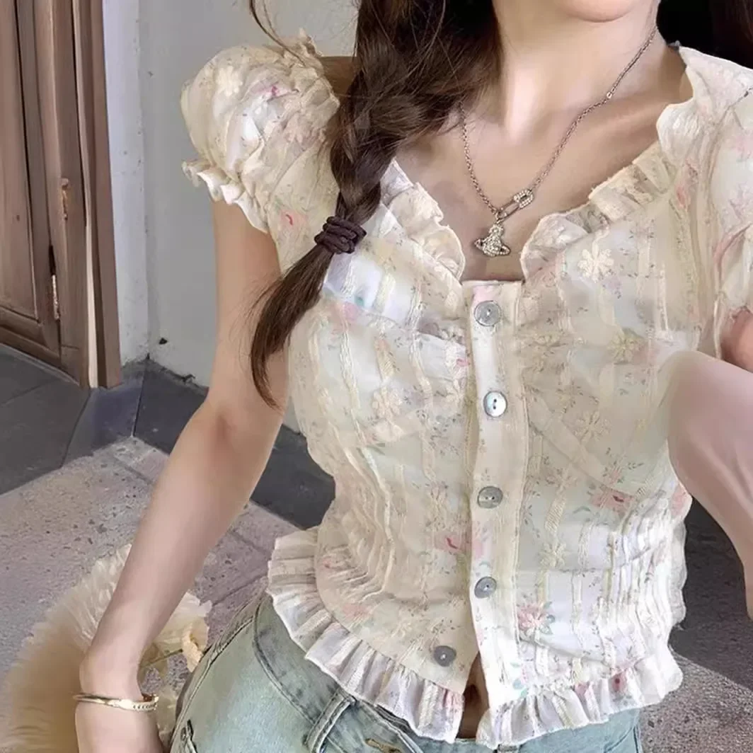 French Puff Sleeve Women top Floral Printed Short Blouse V neck Sweet Slim Single-breasted Summer Shirt
French Puff Sleeve Women top Floral Printed Short Blouse V neck Sweet Slim Single-breasted Summer Shirt