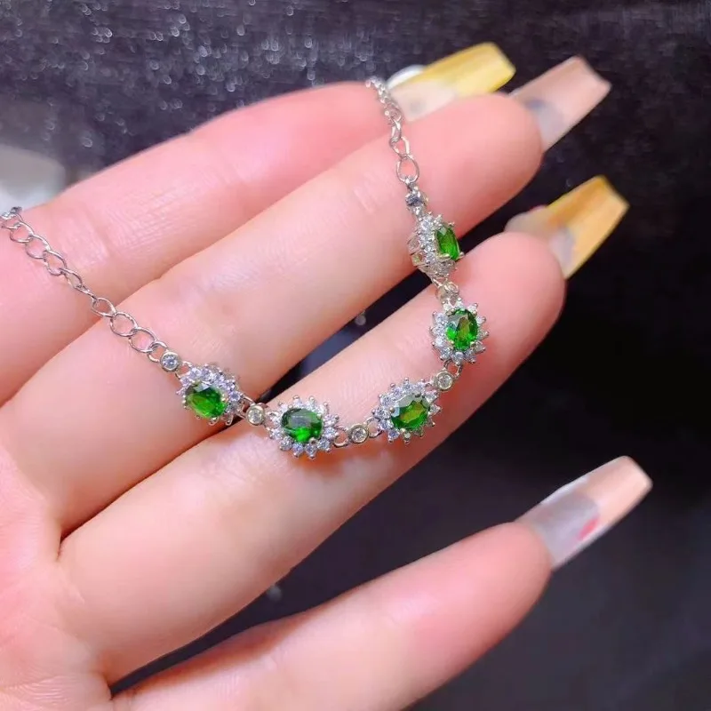 New arrive bracelete natural 5 pieces 3mm*4mm Diopside bracelete sterling 925 silver diopside jewelry for summer
New arrive bracelete natural 5 pieces 3mm*4mm Diopside bracelete sterling 925 silver diopside jewelry for summer