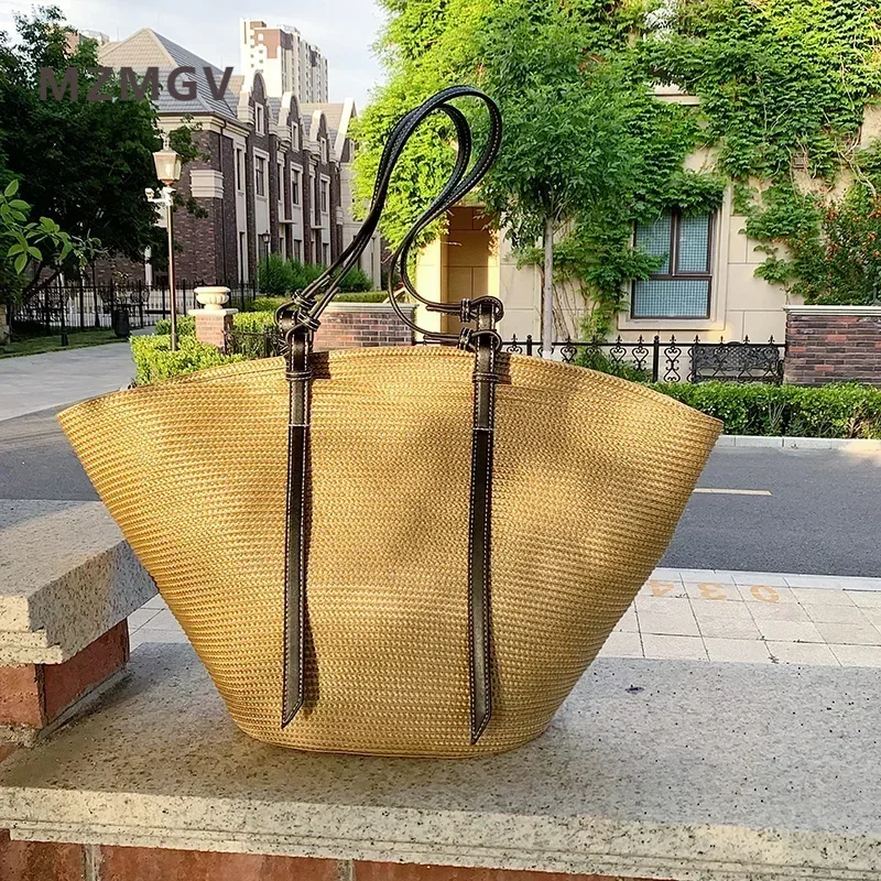 Luxury Designer Women's Handmade Straw Bag Large Capacity Bohemian Travel Tote Summer Beach Seaside Holiday Bag Female 2023
Luxury Designer Women's Handmade Straw Bag Large Capacity Bohemian Travel Tote Summer Beach Seaside Holiday Bag Female 2023