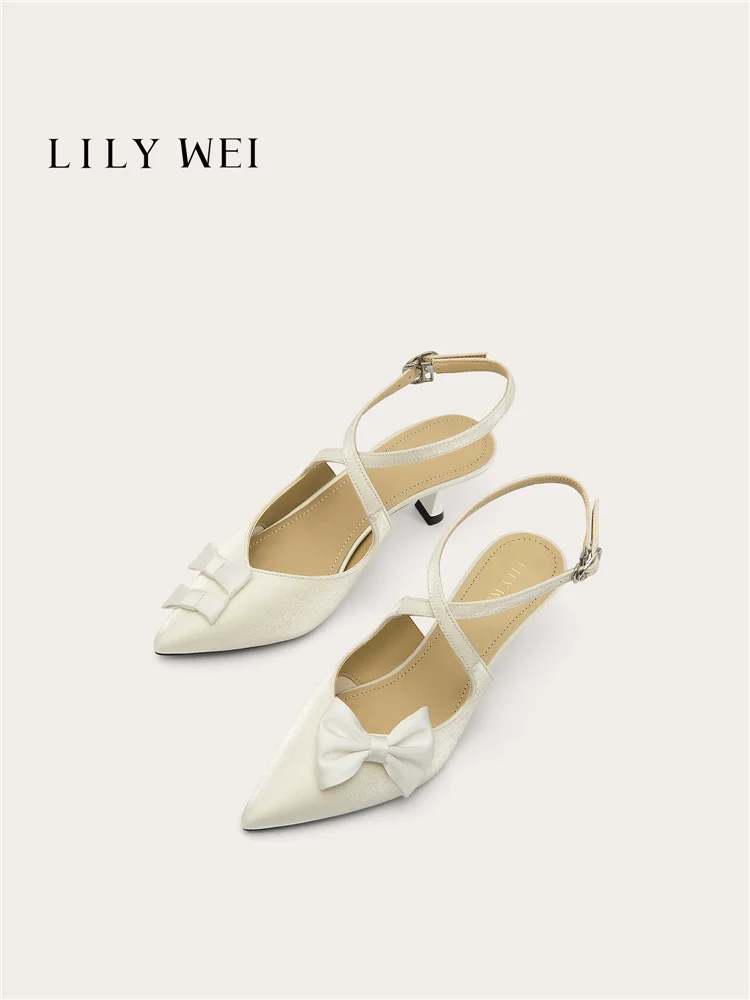 Summer pointed asymmetrical bow silk widened version wedding shoes banquet large size small size slim high-heeled women's sandal
Summer pointed asymmetrical bow silk widened version wedding shoes banquet large size small size slim high-heeled women's sandal