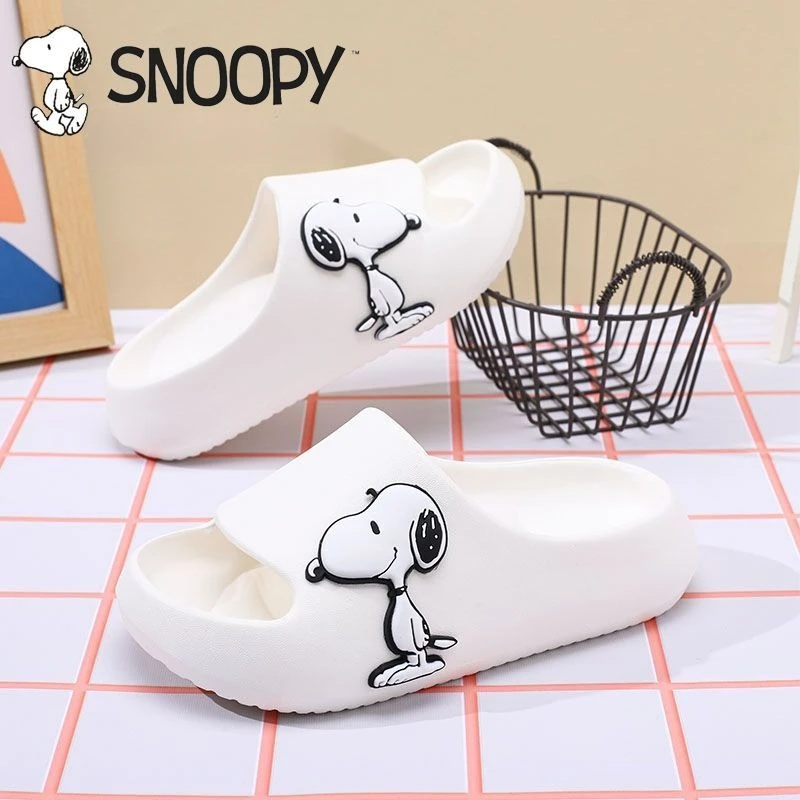 New Snoopy Cartoon and Animation Home Sandals with High Appearance and Creative Versatile Indoor and Outdoor Anti-slip Sandals
New Snoopy Cartoon and Animation Home Sandals with High Appearance and Creative Versatile Indoor and Outdoor Anti-slip Sandals
