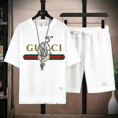Luxury Inspired Waffle Tracksuit Men Tiger Graphic & Stripe Print T-Shirt And Shorts Set Fashion Outfit 2026
Luxury Inspired Waffle Tracksuit Men Tiger Graphic & Stripe Print T-Shirt And Shorts Set Fashion Outfit 2026