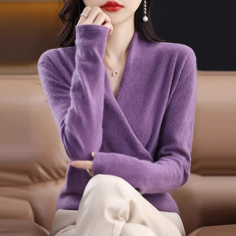 Autumn and winter new style 100 pure wool sweater women V-neck versatile base layer loose knitted cashmere sweater sweater
Autumn and winter new style 100 pure wool sweater women V-neck versatile base layer loose knitted cashmere sweater sweater