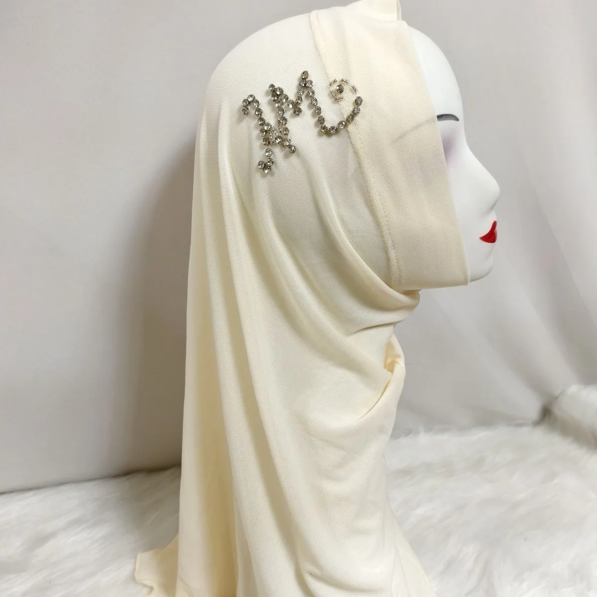 Hijab Muslim Women Shawl Headscarf Luxury Tassels Scarf Malaysia Prayer Kufi Islam Chiffon Turban 05589
Hijab Muslim Women Shawl Headscarf Luxury Tassels Scarf Malaysia Prayer Kufi Islam Chiffon Turban 05589