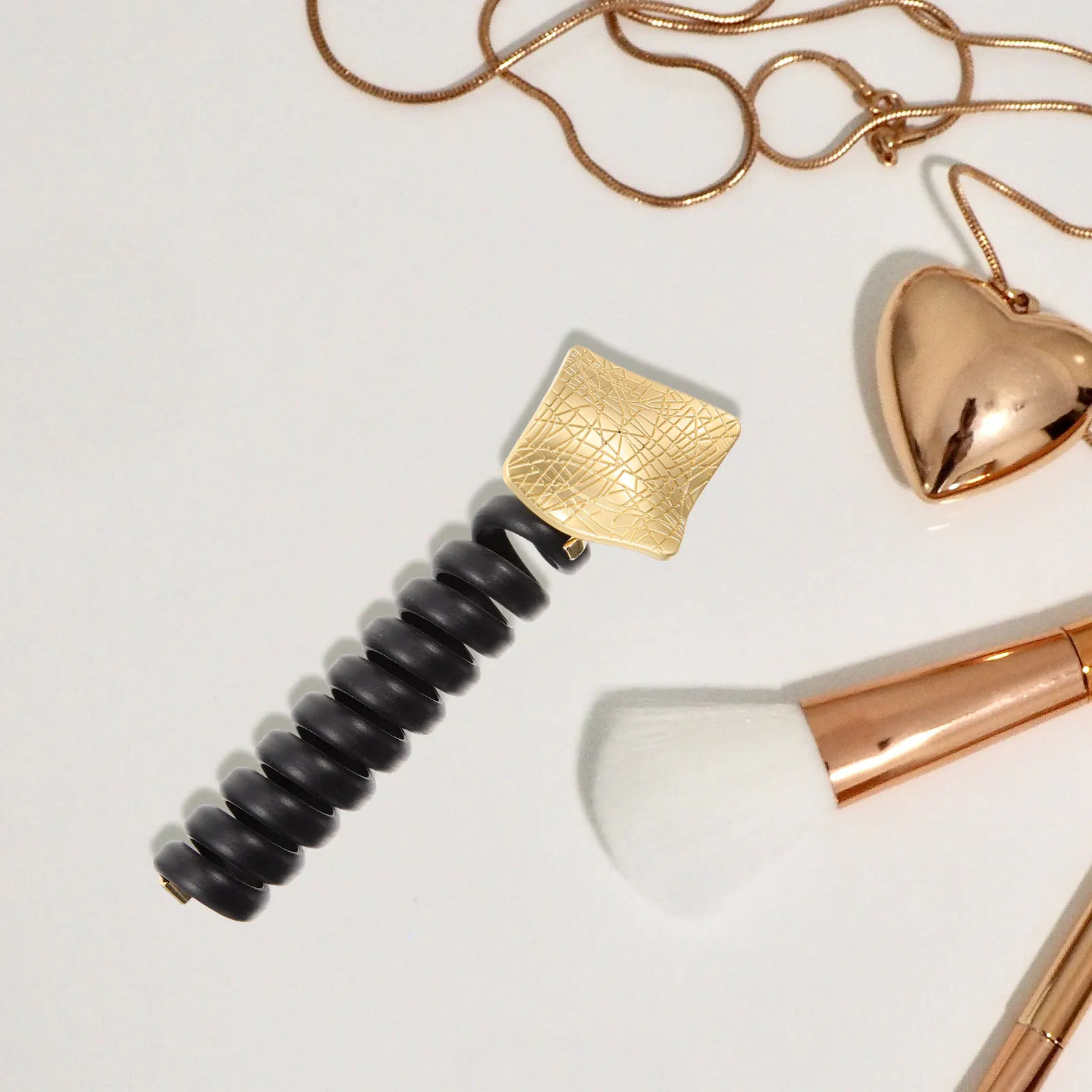 Elastic Spiral Hair Tie Phone Cord Ponytail Holder Lightweight Durable Hair Accessory for Parties Work Outdoors
Elastic Spiral Hair Tie Phone Cord Ponytail Holder Lightweight Durable Hair Accessory for Parties Work Outdoors