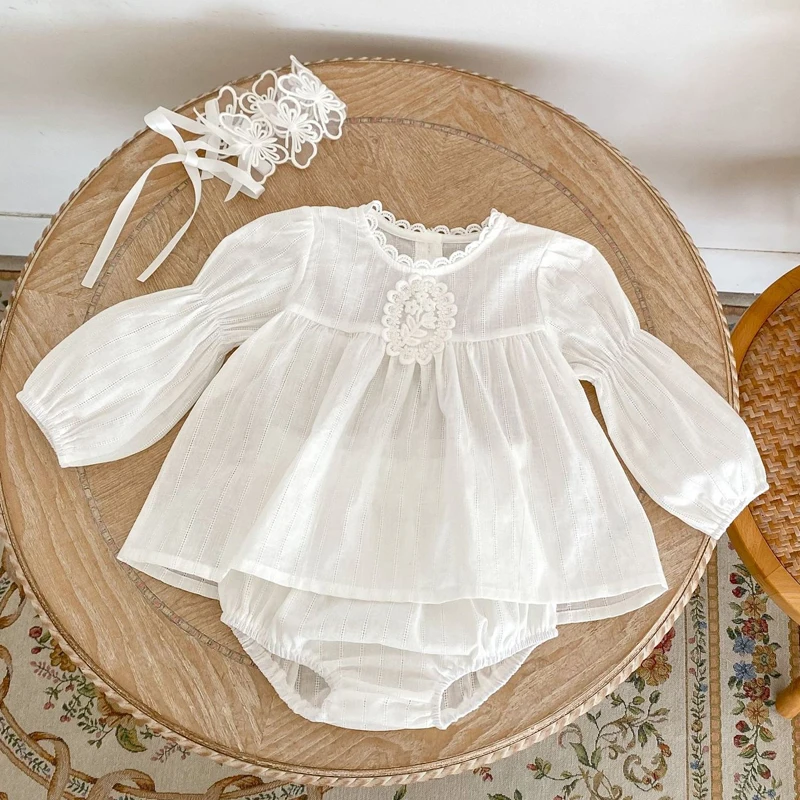 Autumn new baby clothing, 0-3 year old girl bag lace long sleeved top+pants set, baby cotton two-piece set
Autumn new baby clothing, 0-3 year old girl bag lace long sleeved top+pants set, baby cotton two-piece set
