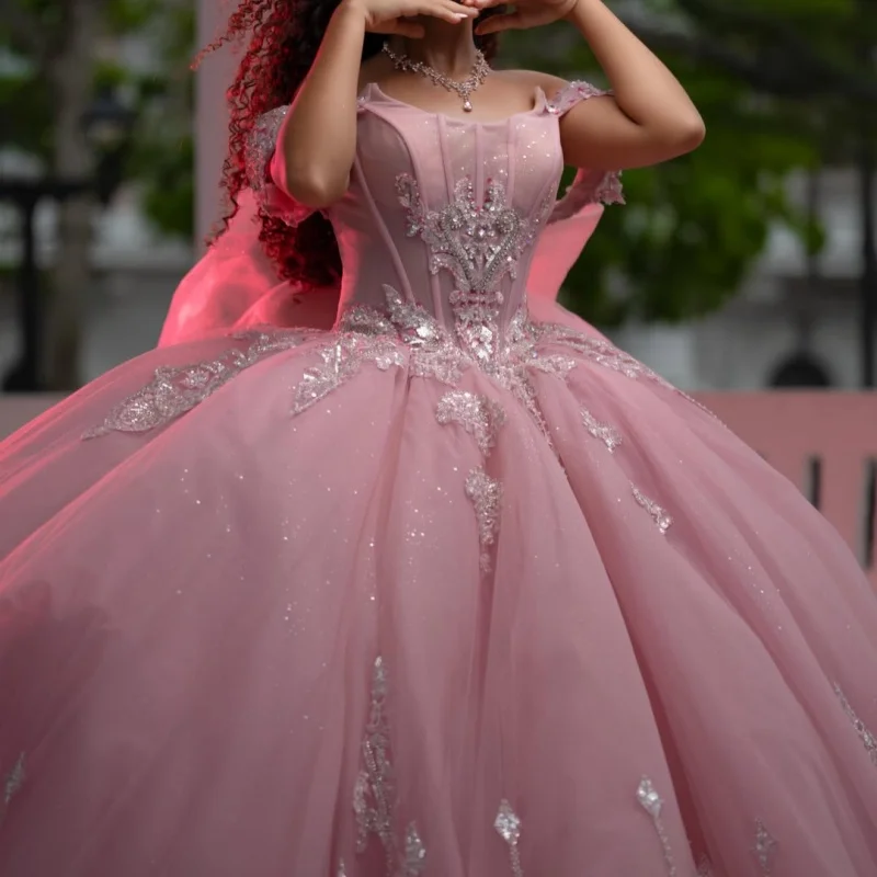 Simple Pink Quinceanera Dress off-shoulder Crystal Silvery Glitter Decal Long tail Bow vestidos de 15 Quinceanera Customize
Simple Pink Quinceanera Dress off-shoulder Crystal Silvery Glitter Decal Long tail Bow vestidos de 15 Quinceanera Customize