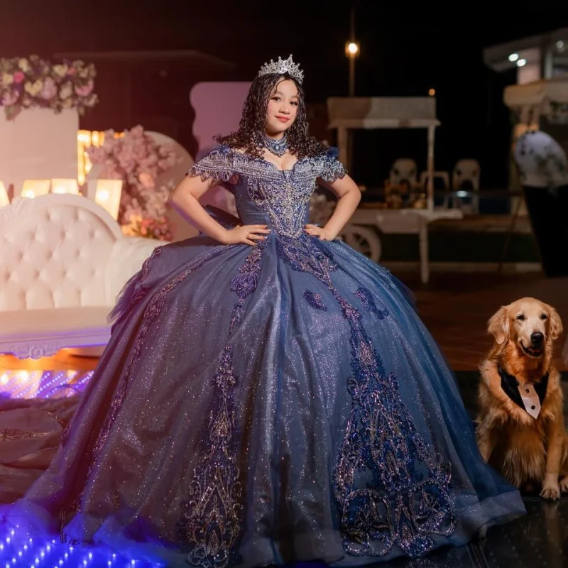 Shiny Dark Blue Quinceanera Dress off-shoulder Glitter Crystal Decal Long tail Ruffle Bow vestidos de 15 Quinceanera Customized
Shiny Dark Blue Quinceanera Dress off-shoulder Glitter Crystal Decal Long tail Ruffle Bow vestidos de 15 Quinceanera Customized