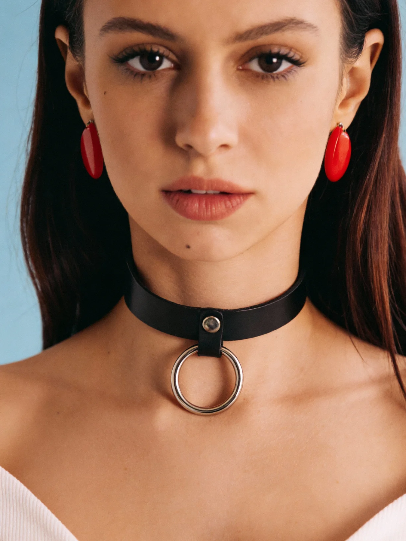 Women's PU choker with round clasp - Gothic collar, adjustable buckle, cosplay accessory, fashion gift.
Women's PU choker with round clasp - Gothic collar, adjustable buckle, cosplay accessory, fashion gift.