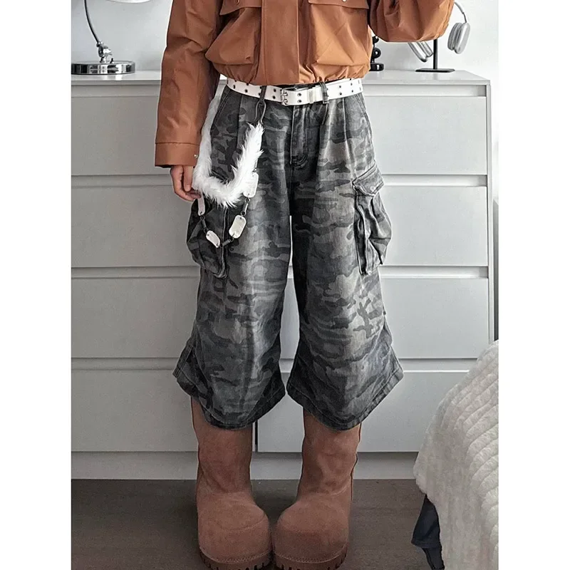 American Retro Streetwear Camouflage Denim Shorts Women summer High Waist Jeans Shorts 2000s Vintage Y2k Medium Short Pants
American Retro Streetwear Camouflage Denim Shorts Women summer High Waist Jeans Shorts 2000s Vintage Y2k Medium Short Pants