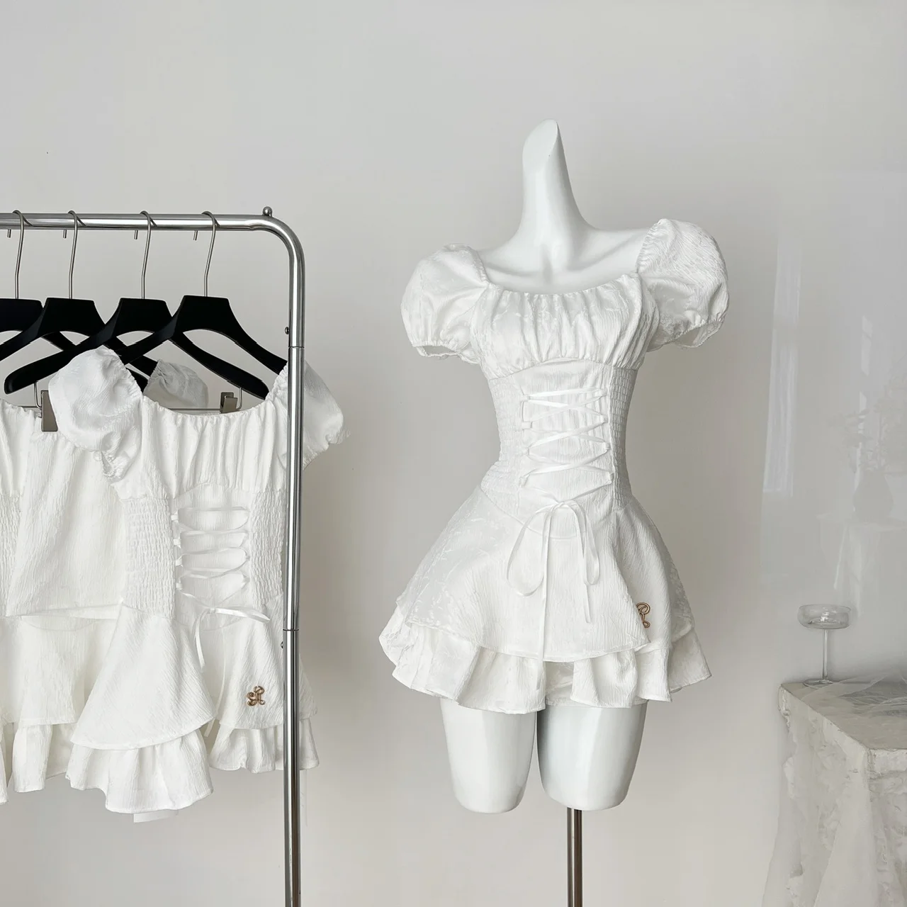 Summer Women Korean Fashion Jacquard Vintage 2000s Aesthetic A-line Dress Slim Square Collar Shoujo Cute Core Frock Coquette
Summer Women Korean Fashion Jacquard Vintage 2000s Aesthetic A-line Dress Slim Square Collar Shoujo Cute Core Frock Coquette