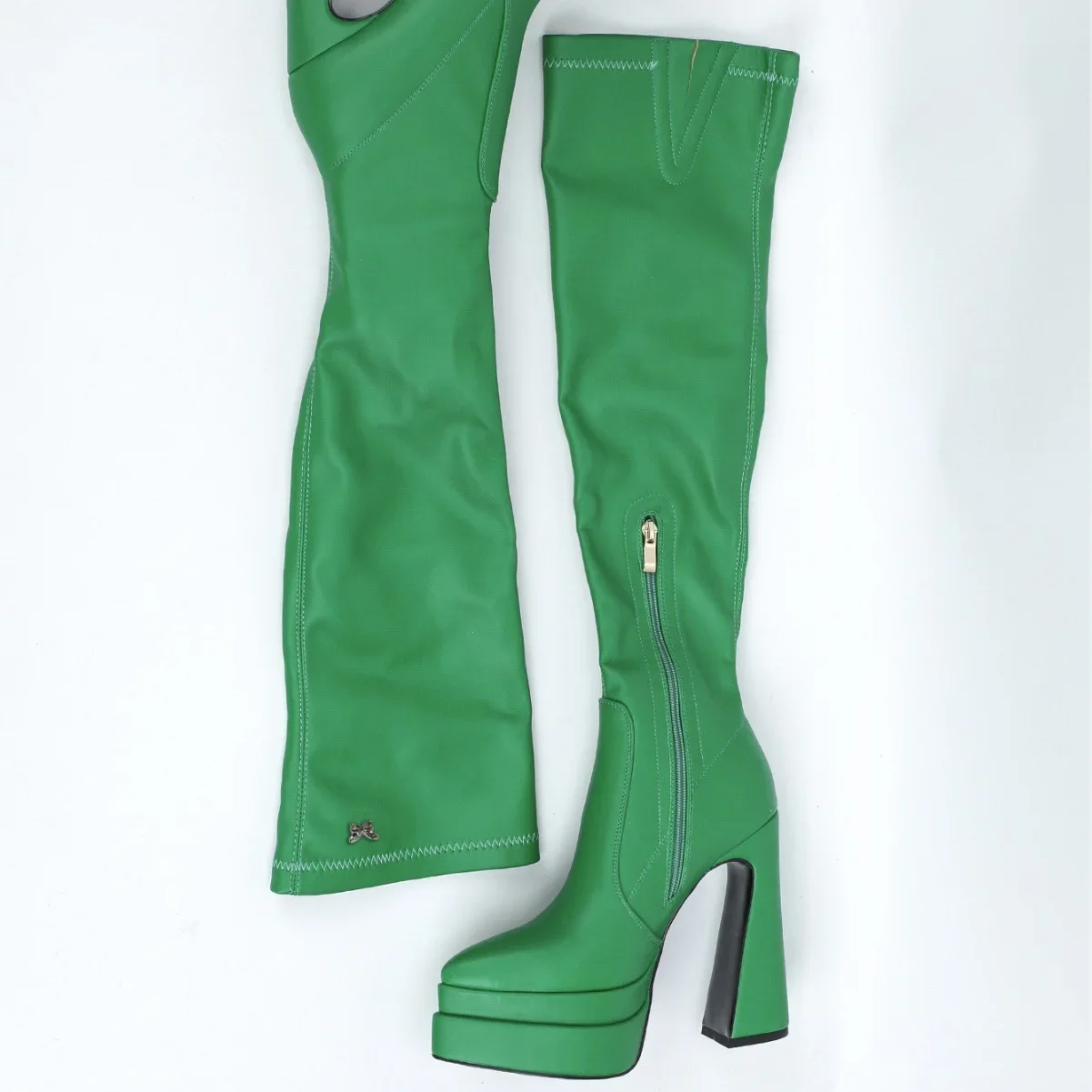 Pointed Toe Zipper Botas Largas De Mujer Sexy Lady Green Color Leather Long Boots For Women High Platform Chunky Super High Heel
Pointed Toe Zipper Botas Largas De Mujer Sexy Lady Green Color Leather Long Boots For Women High Platform Chunky Super High Heel
