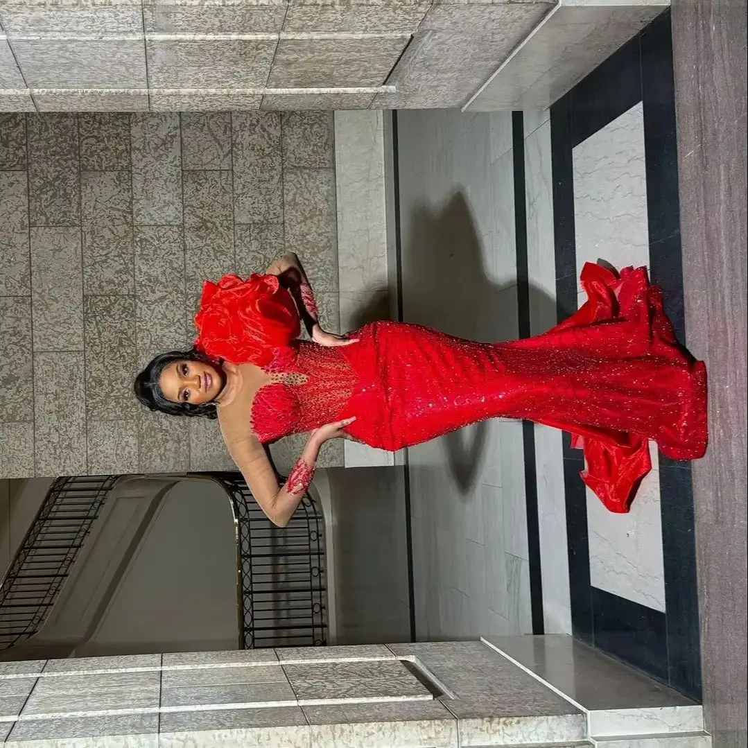 Red Glitter Beaded Lace African Wedding Reception Dress Mermaid Formal Party Gown with Ruffled Flower for Black Women Asoebi
Red Glitter Beaded Lace African Wedding Reception Dress Mermaid Formal Party Gown with Ruffled Flower for Black Women Asoebi