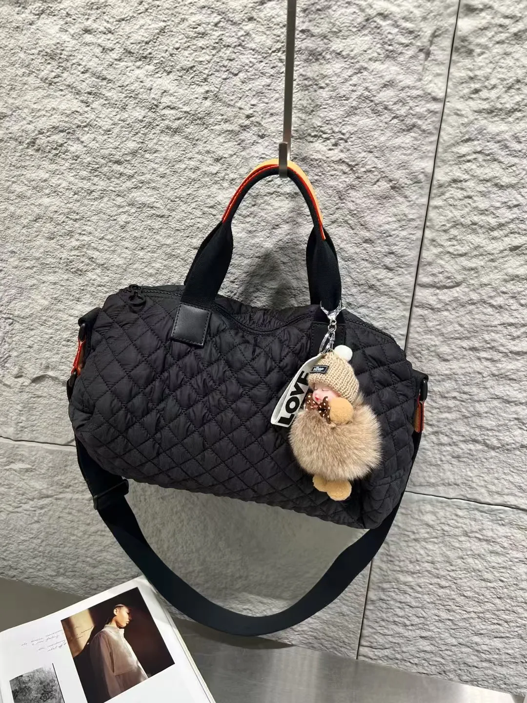 Повседневная холщовая сумка через плечо, женская сумка-тоут Boston Sle, универсальный простой дизайн, ультраплотный полиэстер, съемный ремень
Повседневная холщовая сумка через плечо, женская сумка-тоут Boston Sle, универсальный простой дизайн, ультраплотный полиэстер, съемный ремень