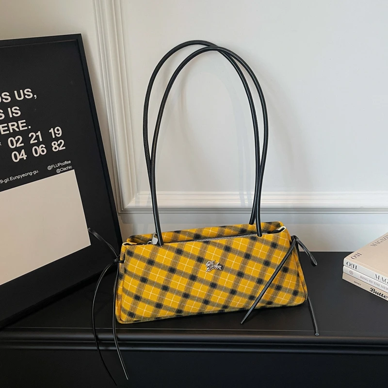 Fashion Microfiber Striped Plaid Zipper Bow Handbags Affordable Luxury Design Sense Shoulder Bags 2026 High Quality Satchels Bag
Fashion Microfiber Striped Plaid Zipper Bow Handbags Affordable Luxury Design Sense Shoulder Bags 2026 High Quality Satchels Bag