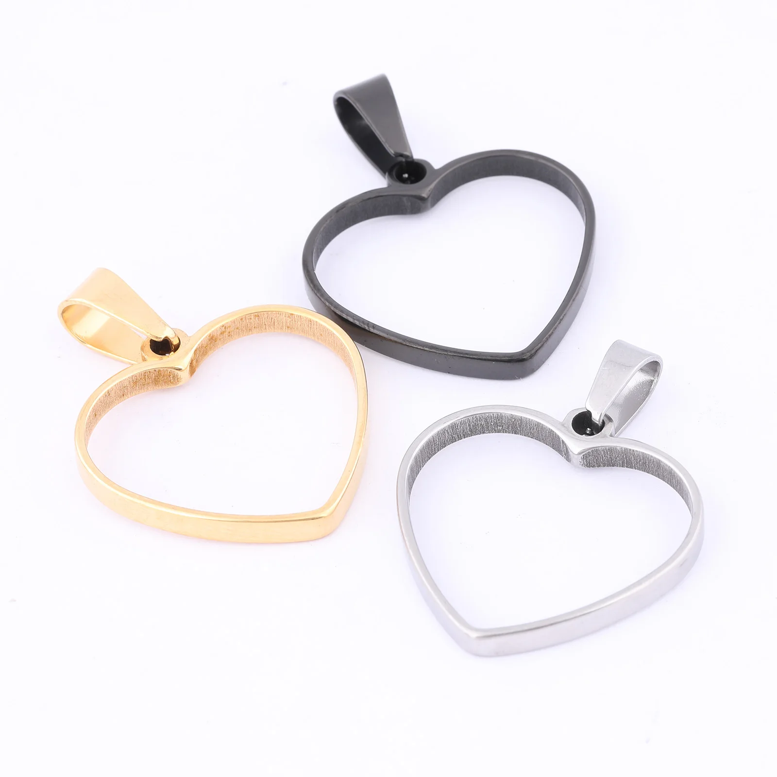 10pcs Stainless Steel Gold Plated Black Open Heart Bezel Charms Diy Pendant Frame Blanks For Resin Necklace Jewelry Making
10pcs Stainless Steel Gold Plated Black Open Heart Bezel Charms Diy Pendant Frame Blanks For Resin Necklace Jewelry Making