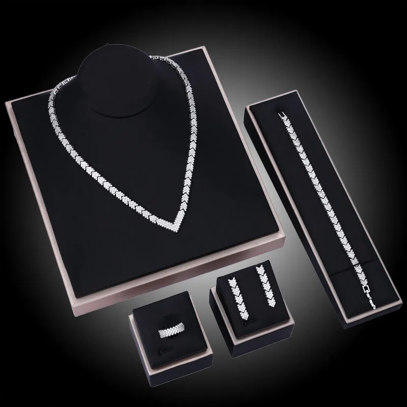 2023 New Fashion 4-Piece Set Cubic zirconia Indian Jewelry Set Women's Wedding Party India Dubai Bride Jewelry Set
2023 New Fashion 4-Piece Set Cubic zirconia Indian Jewelry Set Women's Wedding Party India Dubai Bride Jewelry Set
