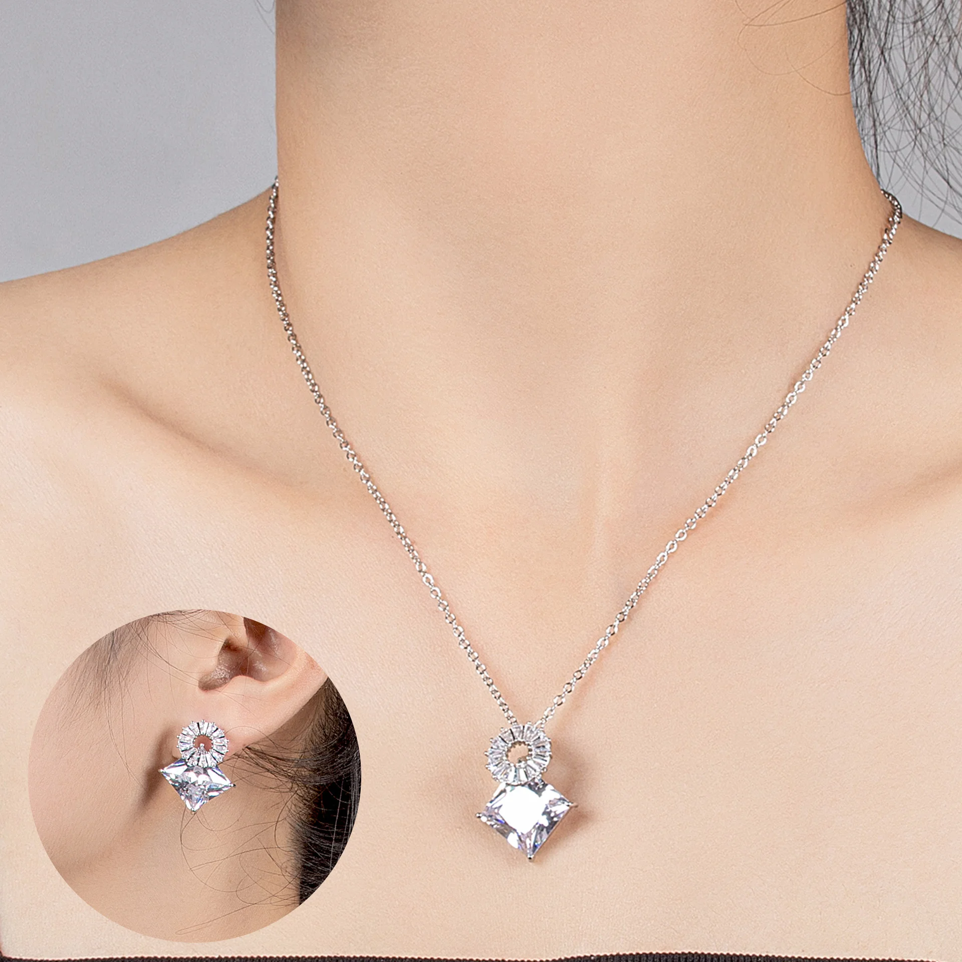 Elegant Square Zircon Necklace Sparkling Crystal Inlaid Luxury Clavicle Chain Versatile Daily Party Jewelry for Women
Elegant Square Zircon Necklace Sparkling Crystal Inlaid Luxury Clavicle Chain Versatile Daily Party Jewelry for Women