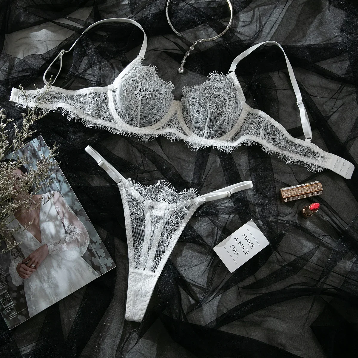 French Style Thin Hollow Out Lingerie Set Women's Sexy Lace Two-piece Underwear Bra Female White Perspective Exotic Apparel Suit
French Style Thin Hollow Out Lingerie Set Women's Sexy Lace Two-piece Underwear Bra Female White Perspective Exotic Apparel Suit