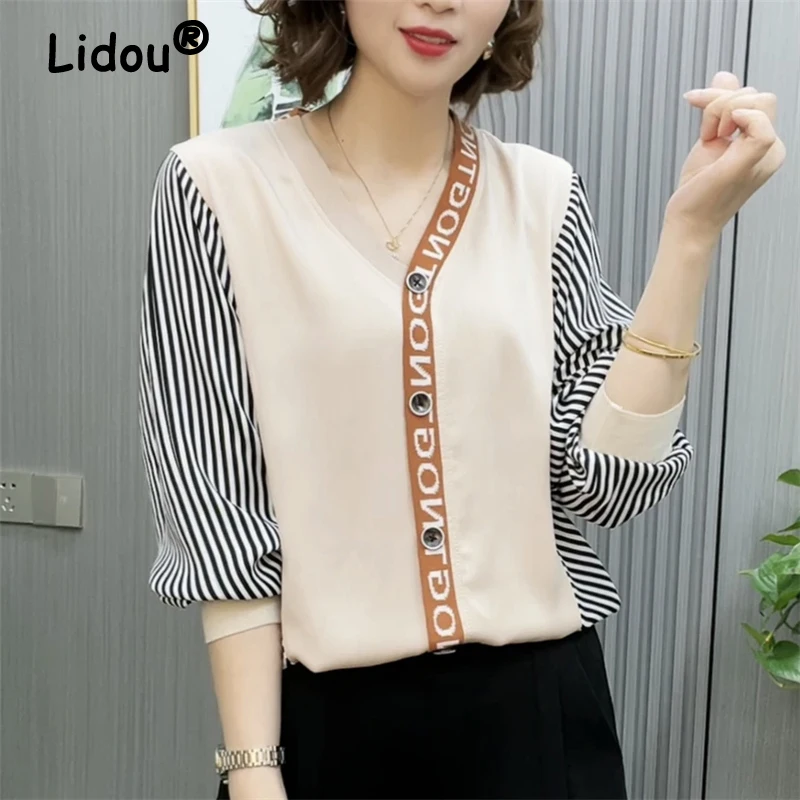 Women Letter Striped Print Patchwork Simple Elegant T Shirt Spring Autumn Fashion V-neck Long Sleeve Pullover Tops Ropa De Mujer
Women Letter Striped Print Patchwork Simple Elegant T Shirt Spring Autumn Fashion V-neck Long Sleeve Pullover Tops Ropa De Mujer