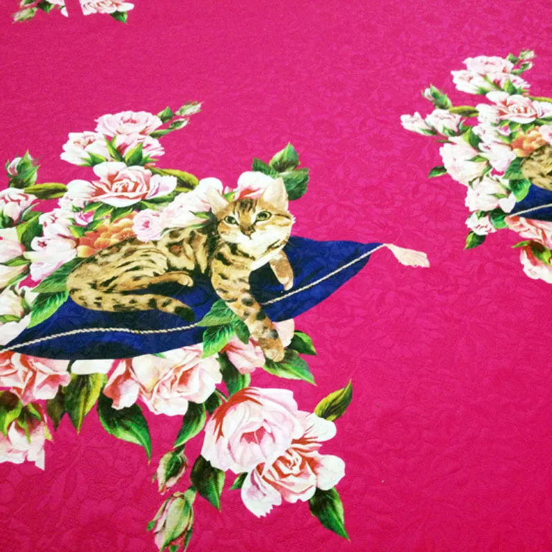 Тонкий жаккардовый атлас с принтом кота и розы из мультфильма или имитирующий шелковый атлас для платья для родителей и детей, тканевый материал для шитья своими руками
Тонкий жаккардовый атлас с принтом кота и розы из мультфильма или имитирующий шелковый атлас для платья для родителей и детей, тканевый материал для шитья своими руками