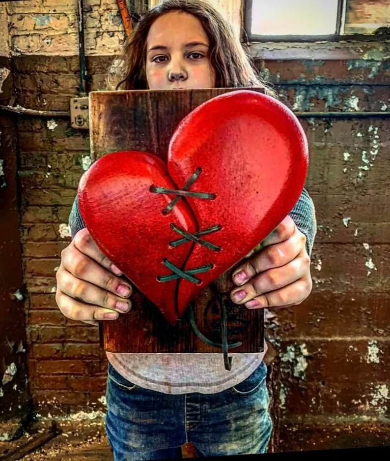 Broken Heart decor gift Sewn Broken Heart Wooden Flat Wall Decoration, Gift, Home Decor room decoration accessories
Broken Heart decor gift Sewn Broken Heart Wooden Flat Wall Decoration, Gift, Home Decor room decoration accessories