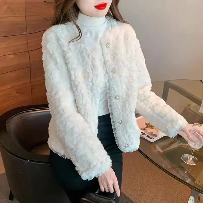 Куртка из овечьей шерсти, женская простая парусиновая свободная винтажная базовая куртка-бойфренд с несколькими карманами и пуговицами, легкий вельвет High Street
Куртка из овечьей шерсти, женская простая парусиновая свободная винтажная базовая куртка-бойфренд с несколькими карманами и пуговицами, легкий вельвет High Street