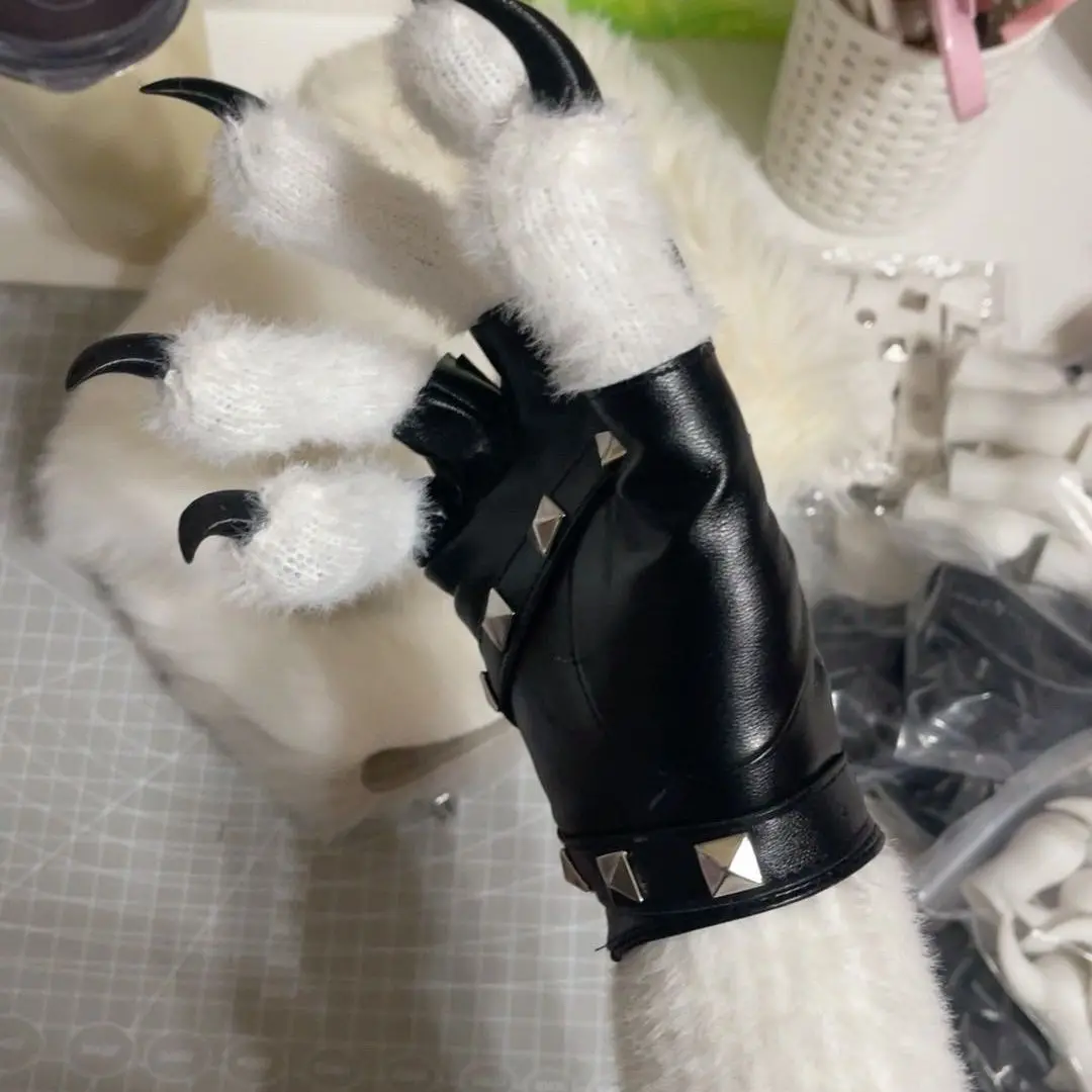 Fursuit Wolf Dog Foxs Kigurumi Paw Gloves Costume Accessories Cosplay Animal Furry Full Finger Halloween Crossdressing Gloves
Fursuit Wolf Dog Foxs Kigurumi Paw Gloves Costume Accessories Cosplay Animal Furry Full Finger Halloween Crossdressing Gloves