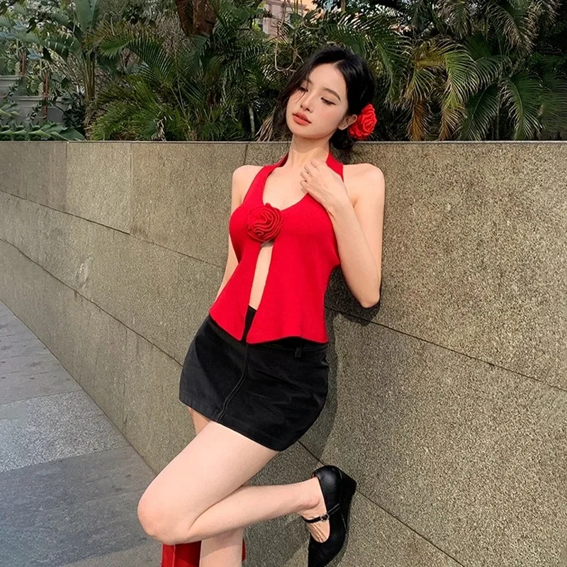 Red Halter Caimi Crop Summer Sweet Flower Knitted Camisole Women's Sexy Halter V-neck Backless Slim Tank Top 2025
Red Halter Caimi Crop Summer Sweet Flower Knitted Camisole Women's Sexy Halter V-neck Backless Slim Tank Top 2025