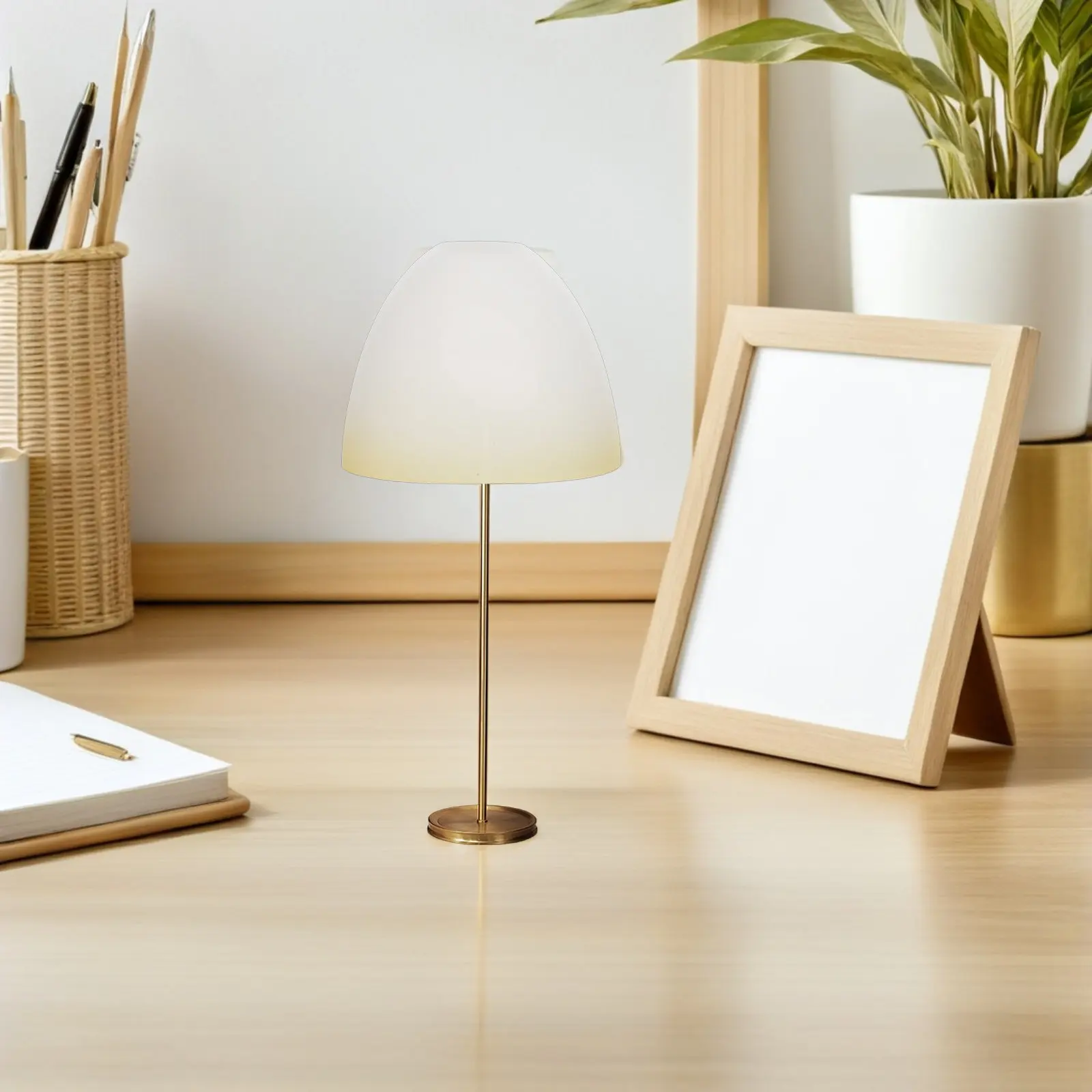 Запасной плафон из матового стекла в винтажном стиле для настольной лампы, для спальни, гостиной, кабинета, с мягким рассеиванием света
Запасной плафон из матового стекла в винтажном стиле для настольной лампы, для спальни, гостиной, кабинета, с мягким рассеиванием света