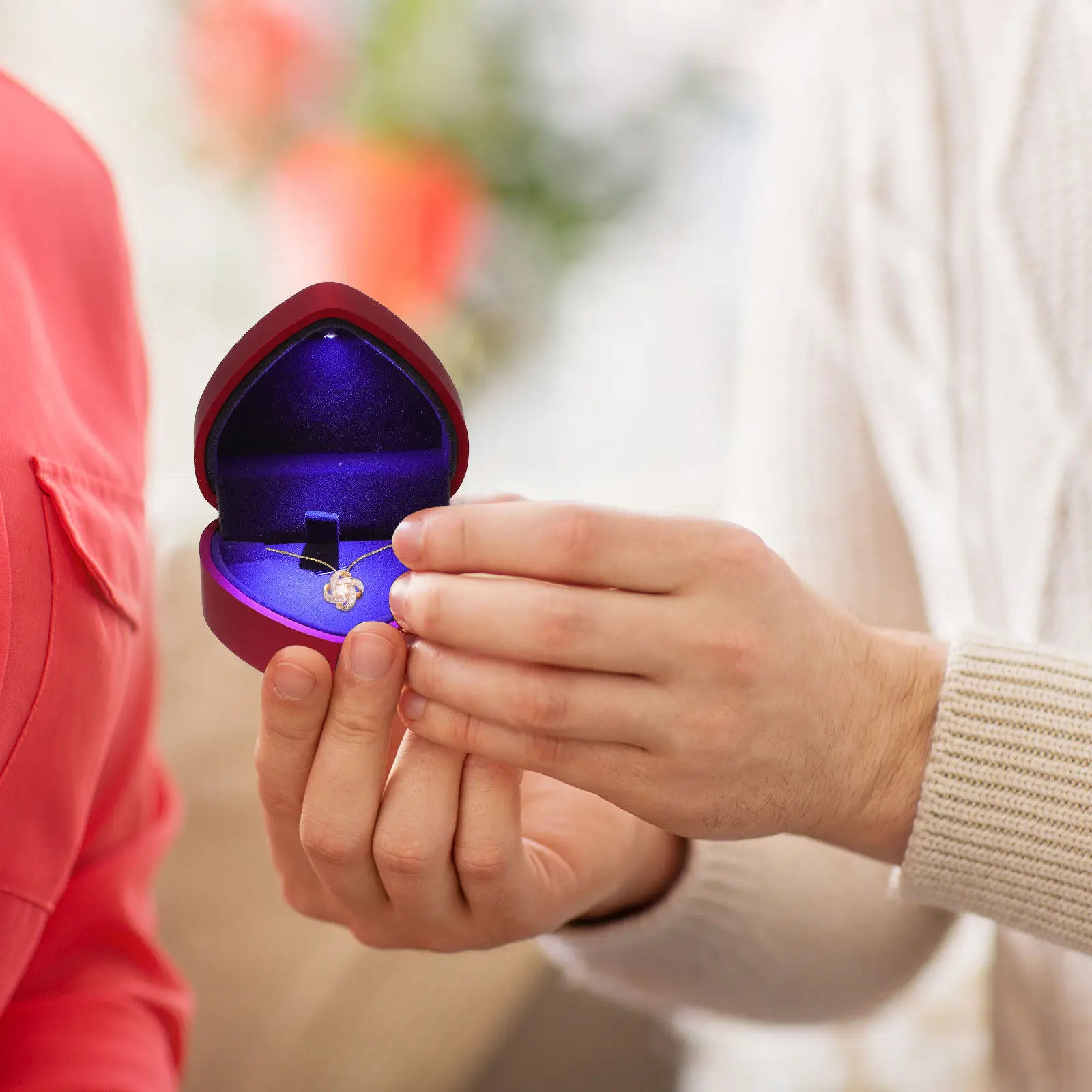 Heart Shaped Plastic Jewelry Box with Auto-on Blue LED Light Romantic Elegant Storage Case for Proposal Gift Packing and Travel
Heart Shaped Plastic Jewelry Box with Auto-on Blue LED Light Romantic Elegant Storage Case for Proposal Gift Packing and Travel