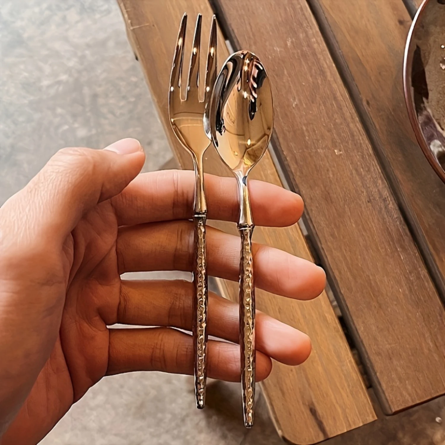 1pc Vintage Hammered Texture Bamboo Design Stainless Steel Spoon and Fork Set for Dessert, Ice Cream, Salad, Fruit, Mixing, Coff
1pc Vintage Hammered Texture Bamboo Design Stainless Steel Spoon and Fork Set for Dessert, Ice Cream, Salad, Fruit, Mixing, Coff