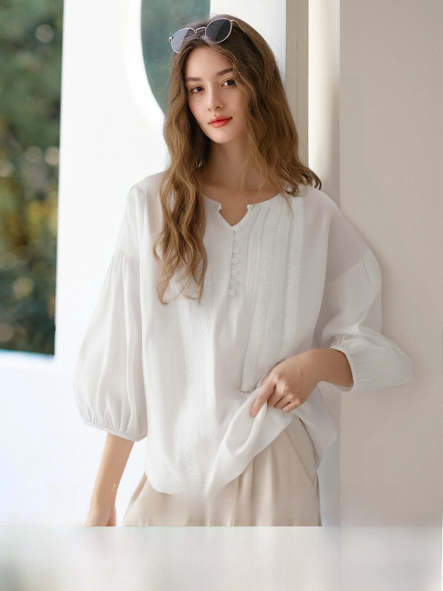 NAGUAGU Pumpkin Valley Early Summer 00% Flax Women's irt Heavy Embroidery round Ne Loose Fit White Long Sve Top
NAGUAGU Pumpkin Valley Early Summer 00% Flax Women's irt Heavy Embroidery round Ne Loose Fit White Long Sve Top